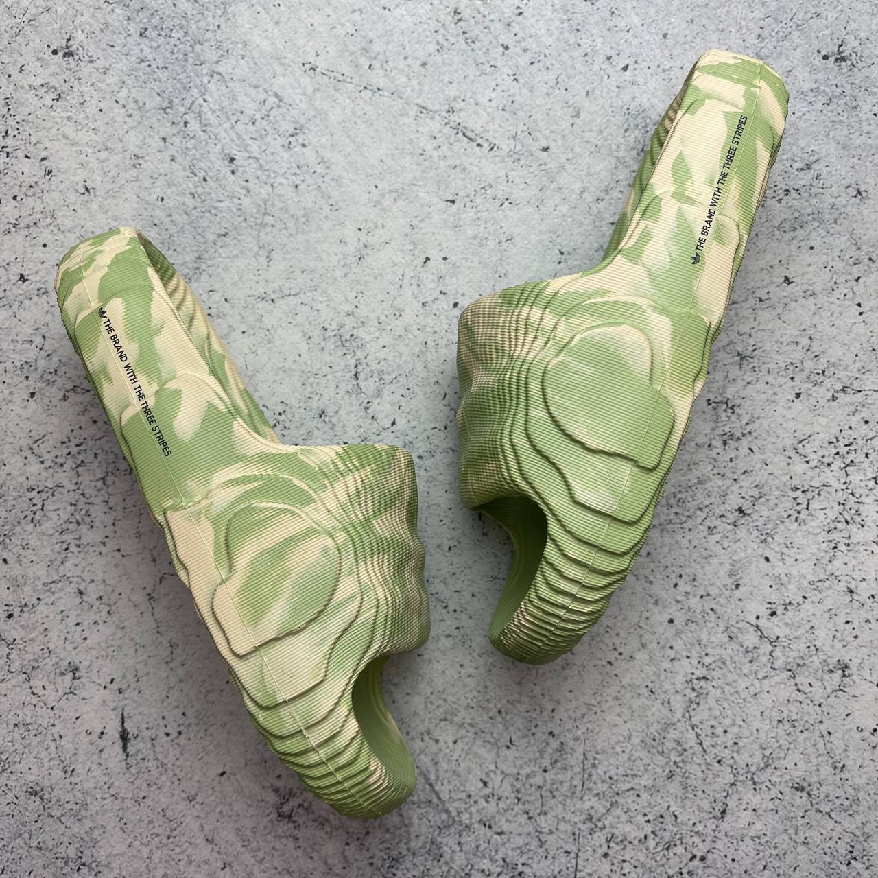 Adidas adilette green white store