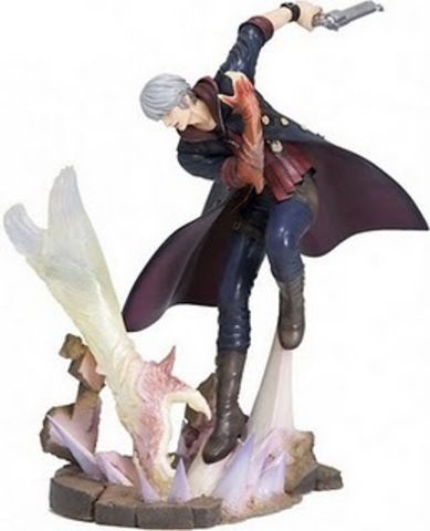 Devil May Cry 4: Nero ArtFX Statue