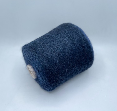 Linea Piu (пр.Италия), art.Visone,1150м/100гр, 38%Мохер, 38% Шерсть, 19% Полиамид 5%Эластан, цвет-Темно-синий с переливами, арт-28382