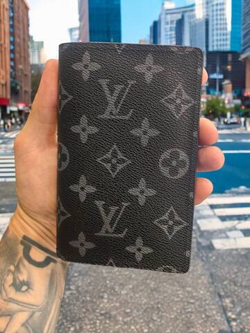 Обложка на паспорт LV 883537LV LV