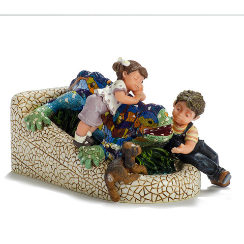 Статуэтка Играя с драконом Nadal