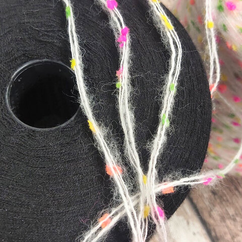 Смотка с кидмохером 225 белый с крапинками