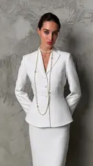 Жакет с воротником и баской