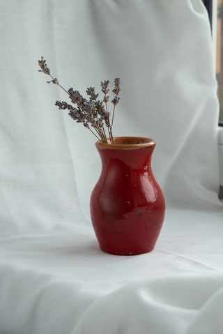 Керамическая ваза минималистичная, гранат