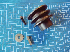 Шкив ведущий UNITED PARTS для 4Т двигателя, d25,00xD70xH44мм, под два ремня 13мм (249-136)