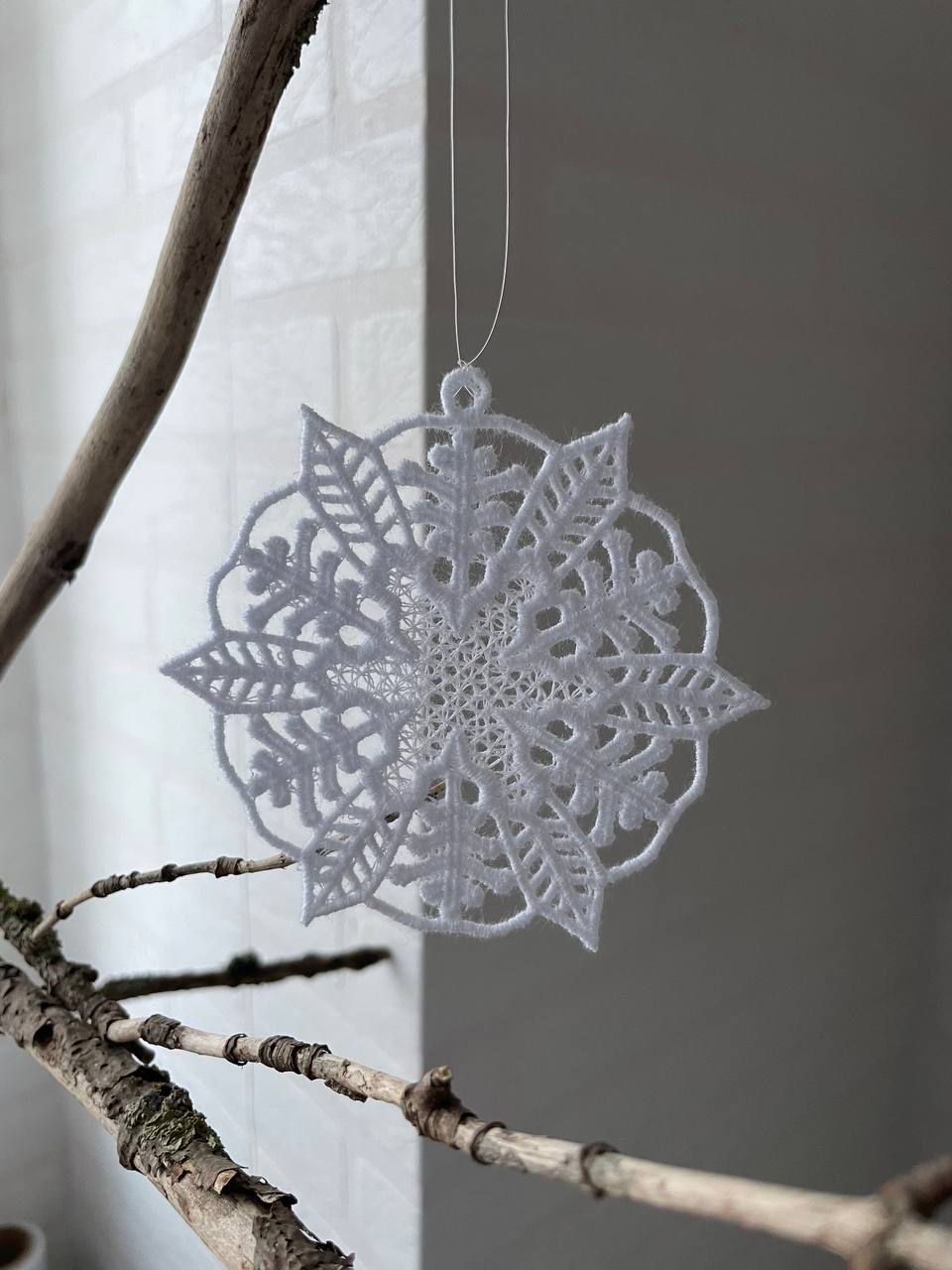 Снежинка-подвеска. Кружево NYK-25014S