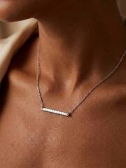 kole-chopard-s-podveskoj-white-rose-vgold-ice-cube