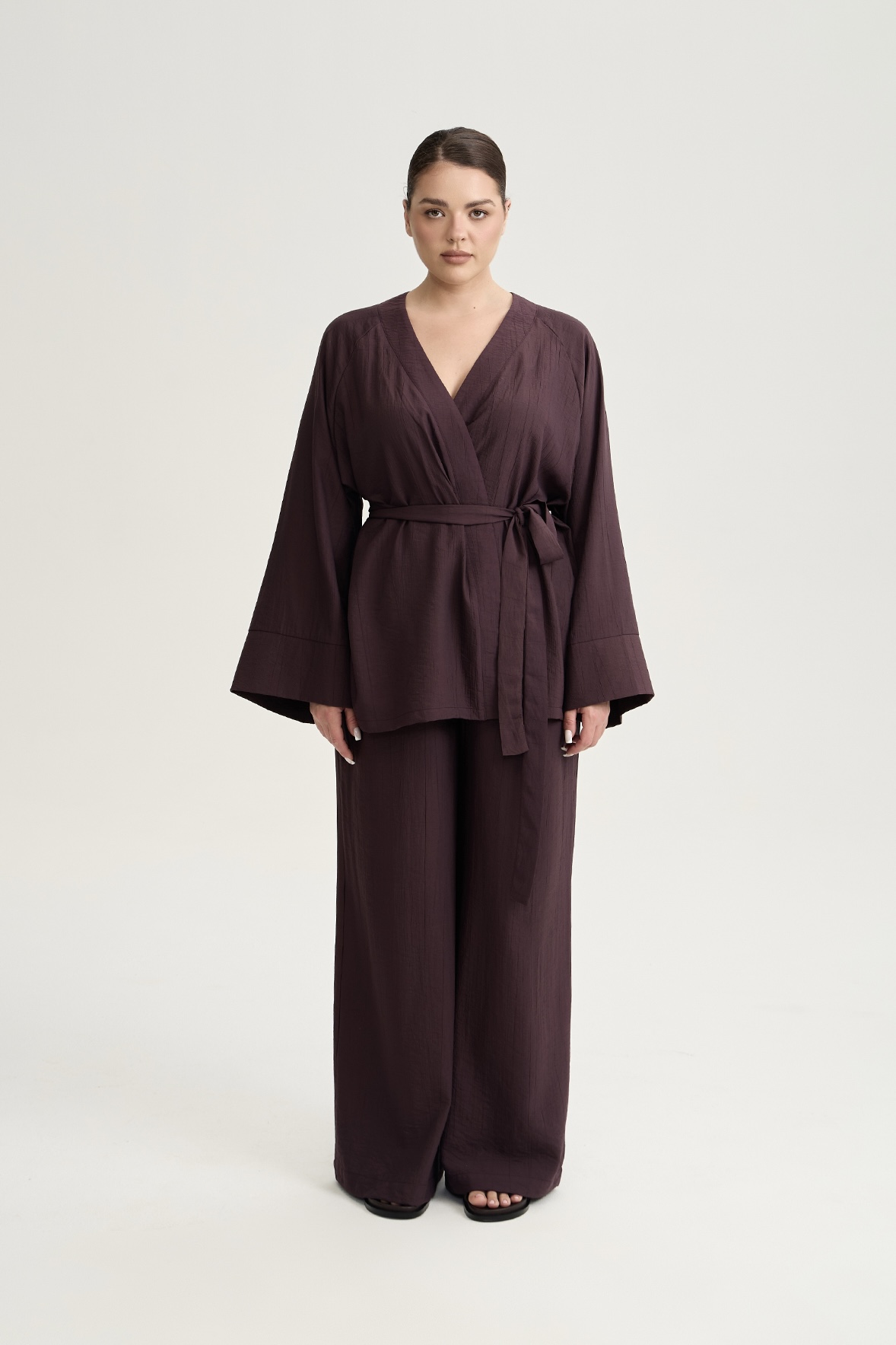 Брюки на резинке из жатой вискозы, трюфель