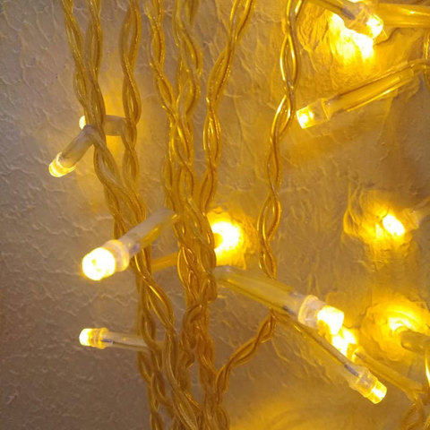 Новогодняя светодиодная LED гирлянда Штора на окно (занавес)  200х200см жёлтая