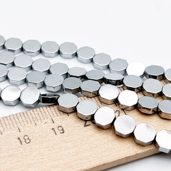 Гематит Шестигранник бусины (имитация), цвет серебристый, размер около 6 мм, цена за отрезок 19 см (1/2 нити)