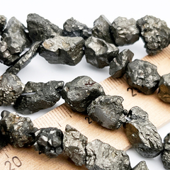 Пирит необработанный бусины, размер около 9-12 мм, цена за набор 8-9 шт (1/4 нити)