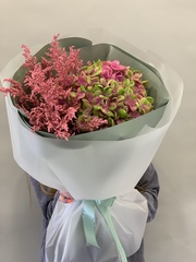 Букет цветов Гортензии + солидаго