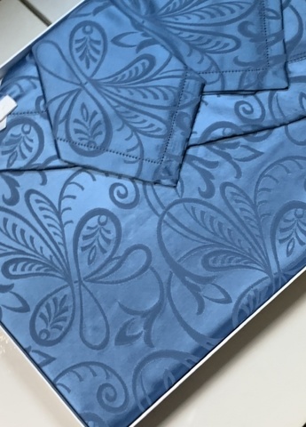 Скатерть круглая 270 и 8 салфеток Gamba 9214 Avio голубая