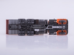 KRAZ-257B1 container truck 1:43 Start Scale Models (SSM)