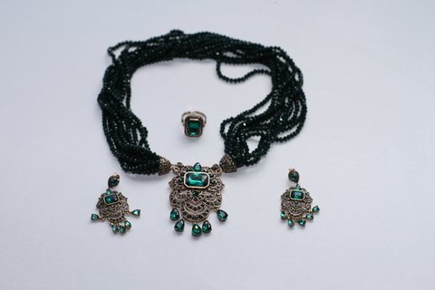 Boyunbağı dəsti \  Комплект колье \  Necklace set qara