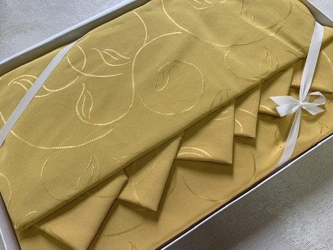 Скатерть 170х280 и 12 салфеток Gamba 9259 Oro золотая