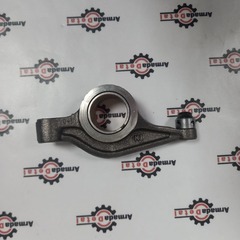 Коромысло клапана (впуск) | 320/03930, 320/03653, 320/03775, 320/03922 | JCB