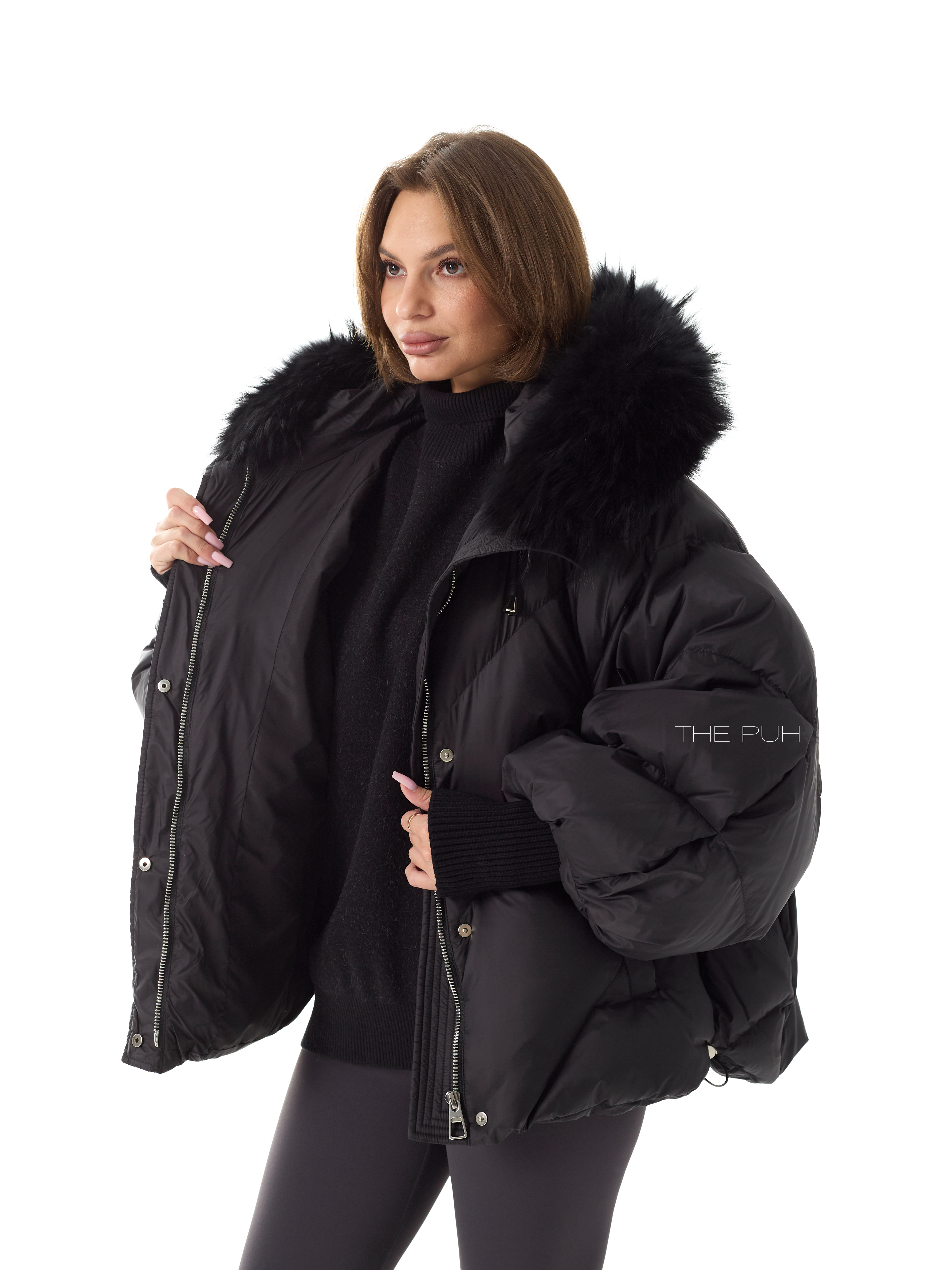 Объемный черный пуховик на молнии