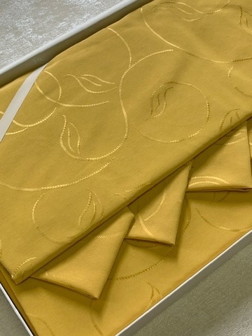 Скатерть 170х280 и 12 салфеток Gamba 9259 Oro золотая