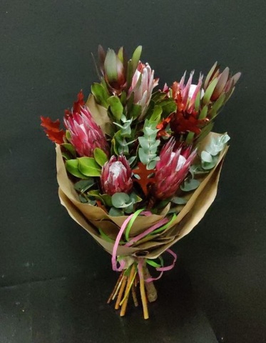 Букет с протеей