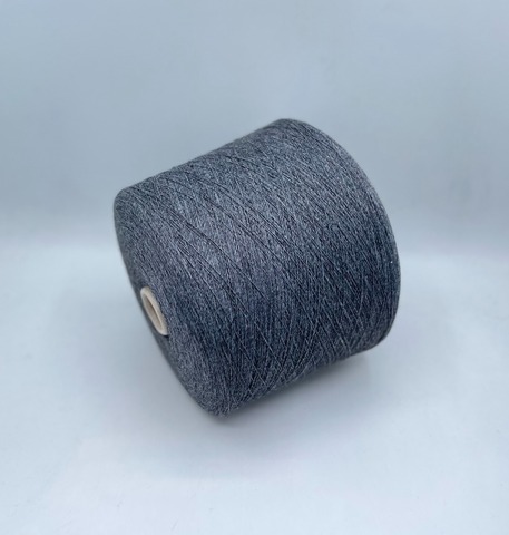 New Mill (пр.Италия),art- Velox 1450м/100гр,40% меринос, 10% кашемир, 25% вискоза, 25% полиамид. цвет- Графит, меланж(555/917), арт.31971