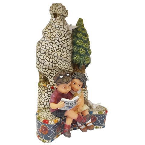 Статуэтка Книга всегда друг Nadal