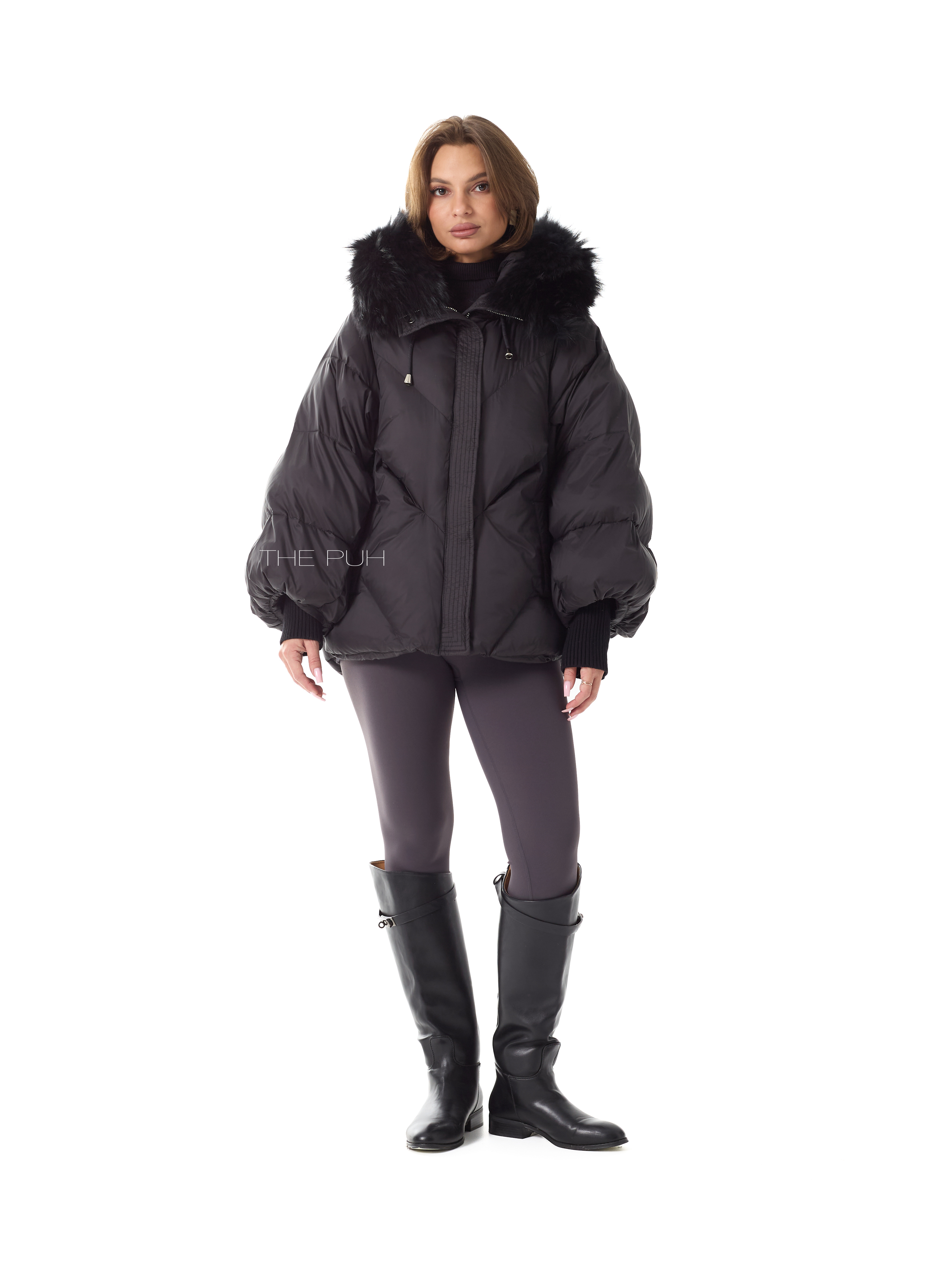 Объемный черный пуховик на молнии