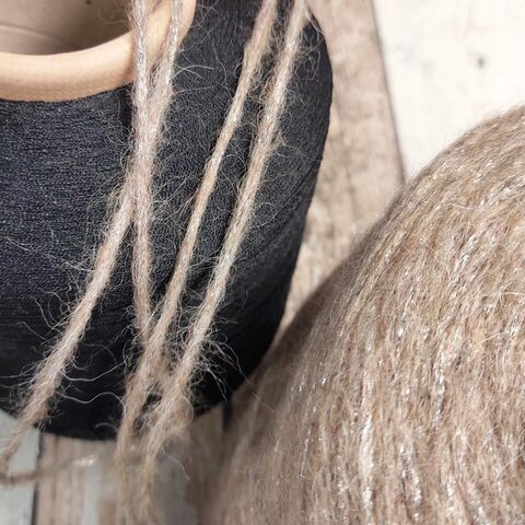 Бэби альпака с люрексом PURA LANA ITALIA / ALPACA GLAMOUR 200 бежевый с серебром