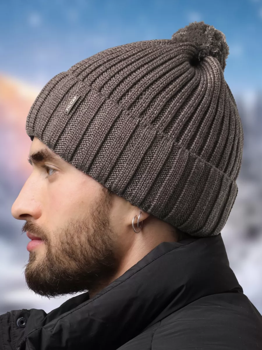 Шапка зимняя с помпоном весенняя