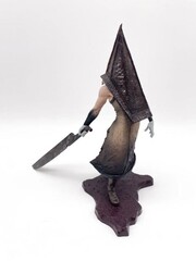 Фигурка Konami Silent Hill 2: Pyramid Head (Бамп)