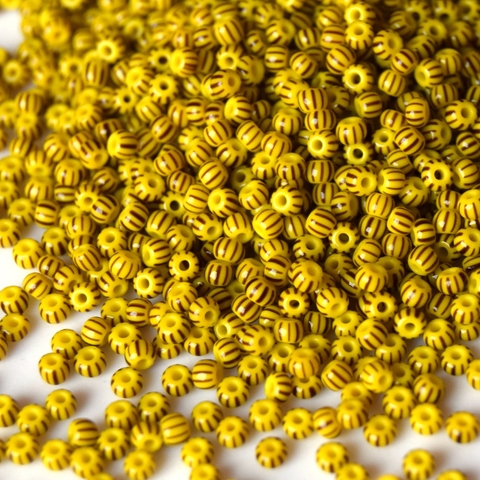 Бисер чешский полосатый Preciosa 83501, размер 6/0