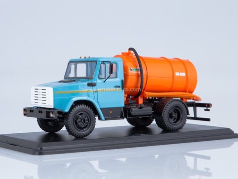 ZIL-4333 Vacuum machine KO-520 (4333) 1:43 Start Scale Models (SSM)