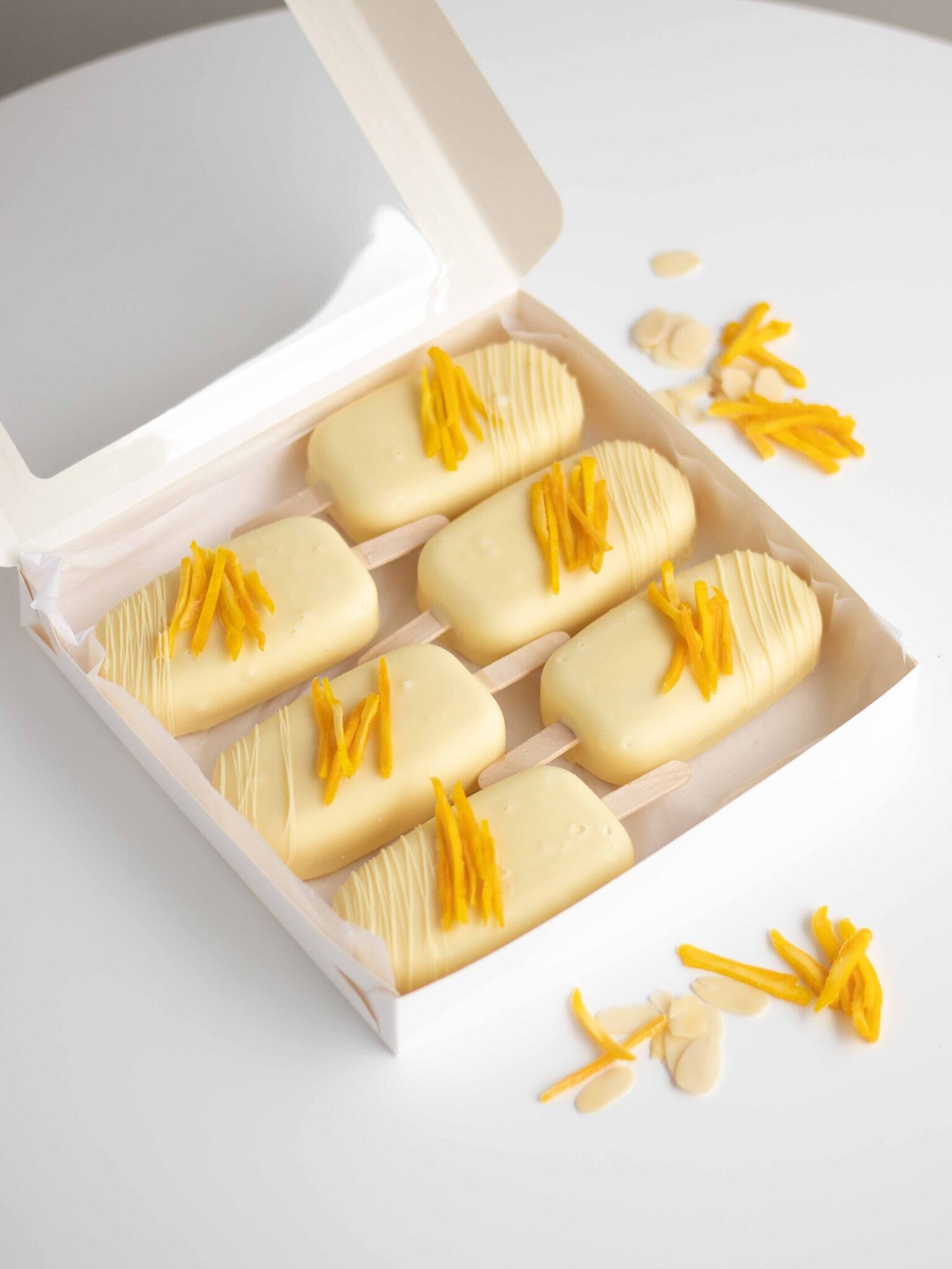 Чизкейки эскимо Манго-Маракуйя