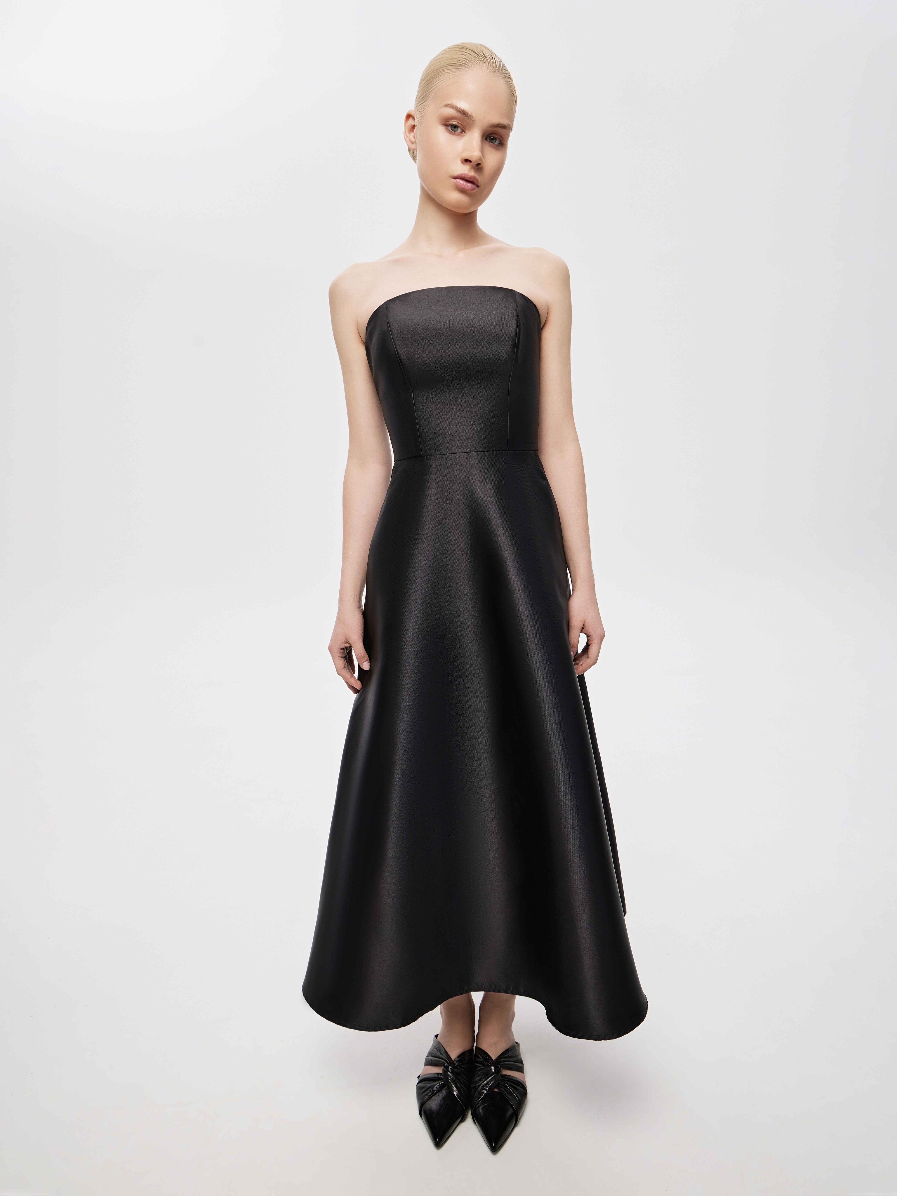 Платье миди с лифом бандо