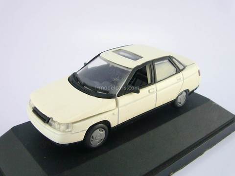 VAZ-2110 Lada 110 white 1:43 Agat Argon Tantal