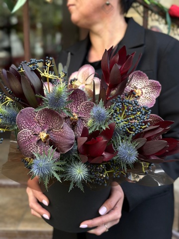 Цветы в коробке "Илэрия"