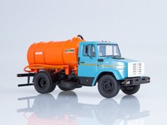 ZIL-4333 Vacuum machine KO-520 (4333) 1:43 Start Scale Models (SSM)