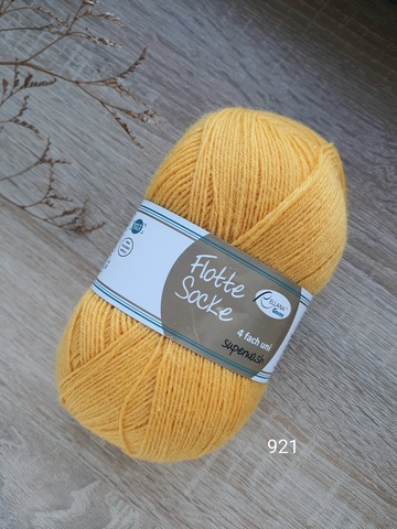 Lion Brand Flikka Yarn 701 Toucan 3.5 Oz/100 Grams 196 Yards/179