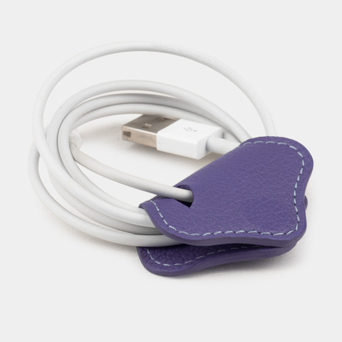 Держатель для проводов и наушников Chapeau из кожи теленка, цвета сирени