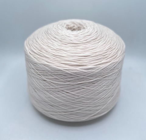 Zegna Baruffa (пр.Италия),art-Labrador 375м(смотка в 8 нитей)/100гр. 100%меринос , цвет-Крем арт.27803