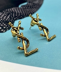 27088 - Серьги-пусеты из латуни в форме букв логотипа YSL в винтажном стиле