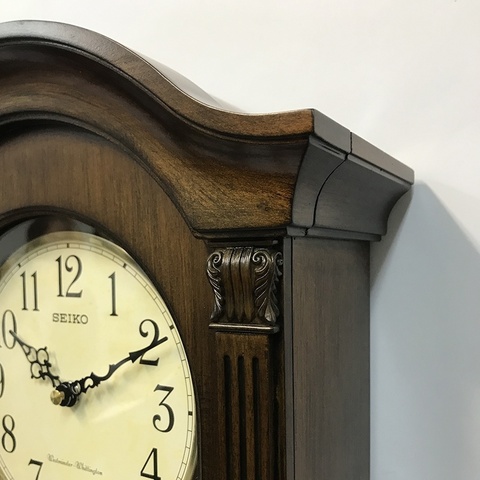 Настенные часы Seiko QXH066BN