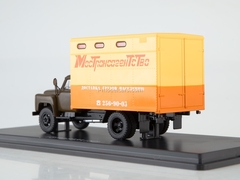 GAZ-52 GZTM-893A Furniture van khaki-yellow 1:43 Start Scale Models (SSM)