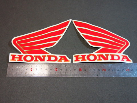 Наклейки на бак Honda красные крылья