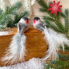 Птички серые с красной грудкой, на зажиме, перьевые, 16*4*5 см, набор 2 шт.