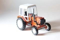 Tractor MTZ-82 Belarus metal (red/white) Agat Mossar Tantal 1:43