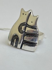 Кошки  (кольцо из серебра)