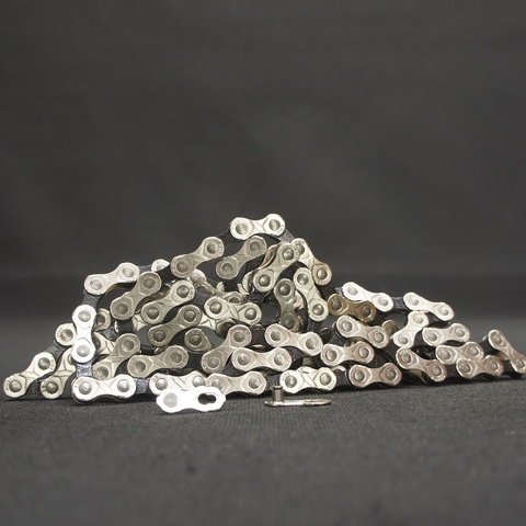 Цепь для велосипеда KMC E10 OEM 10ск. silver/black 136 звеньев