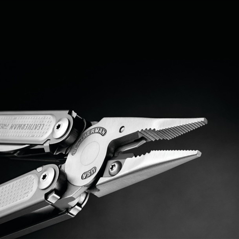 Мультитул Leatherman Free P2 100 mm, 19 функций, серебристый (832638)