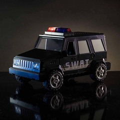Роблокс Побег из тюрьмы с машинкой SWAT